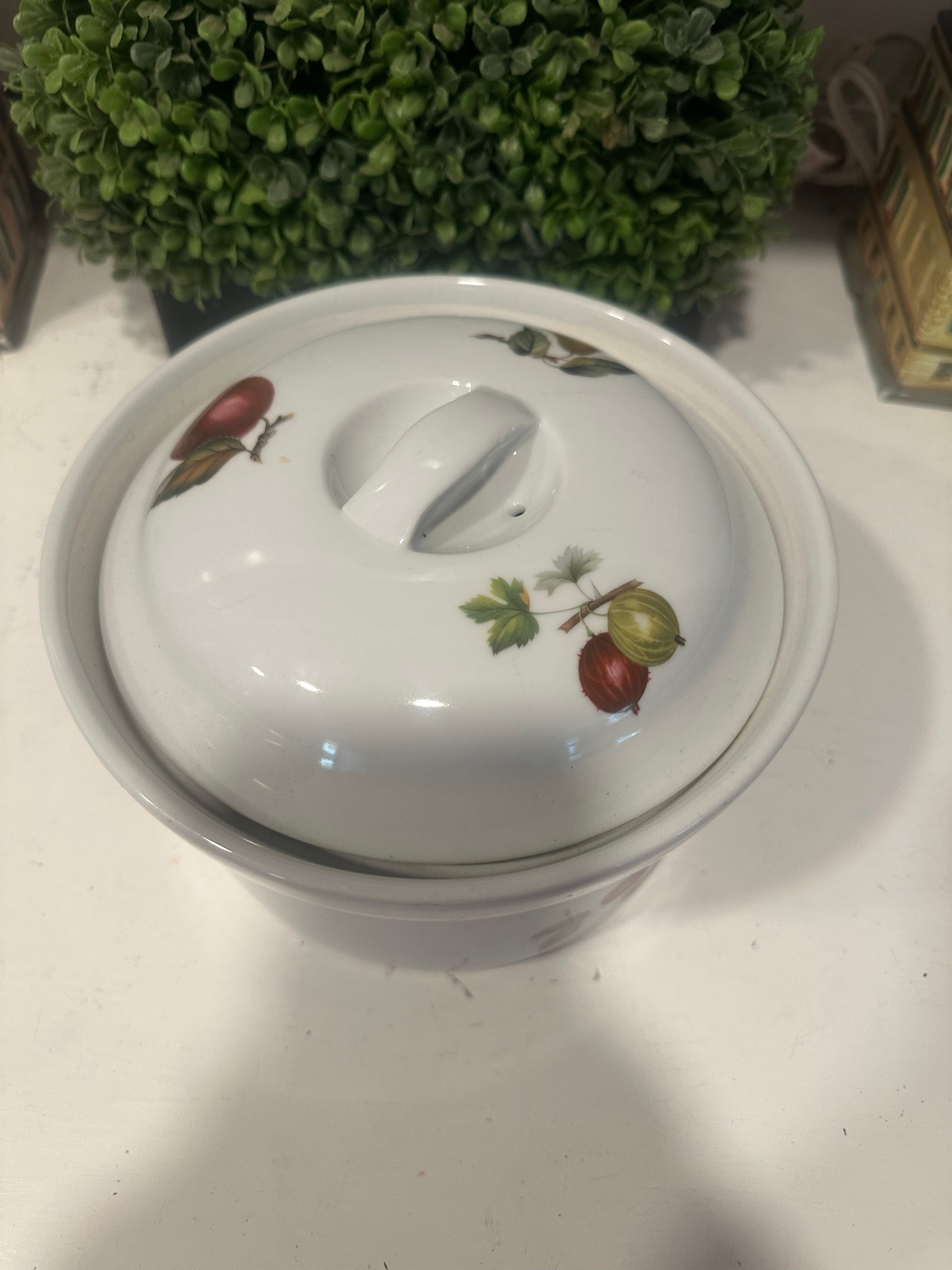 Cordon Bleu ‘Catherine’ Covered Dish