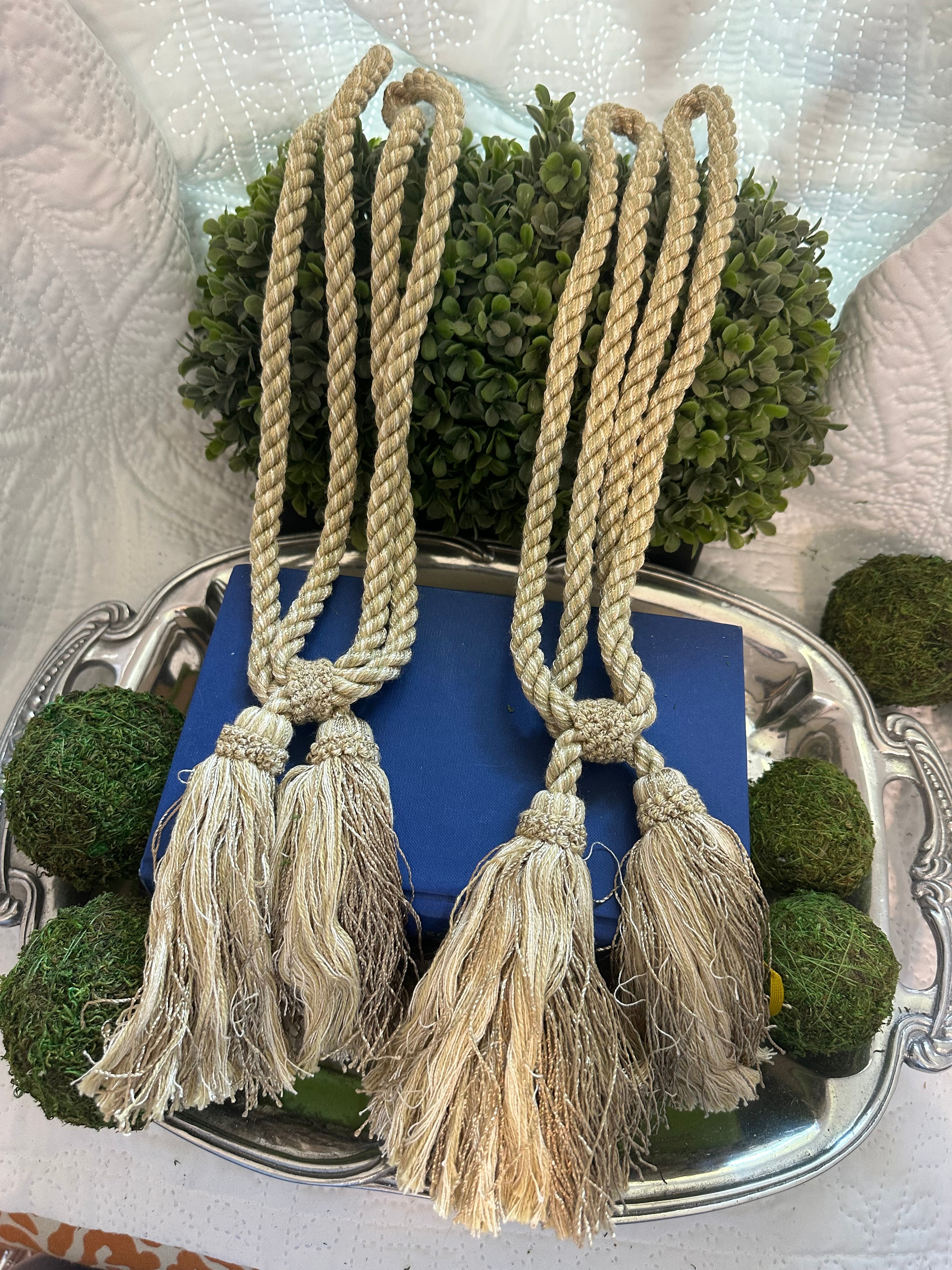 Gold Tassel Tiebacks (pair)