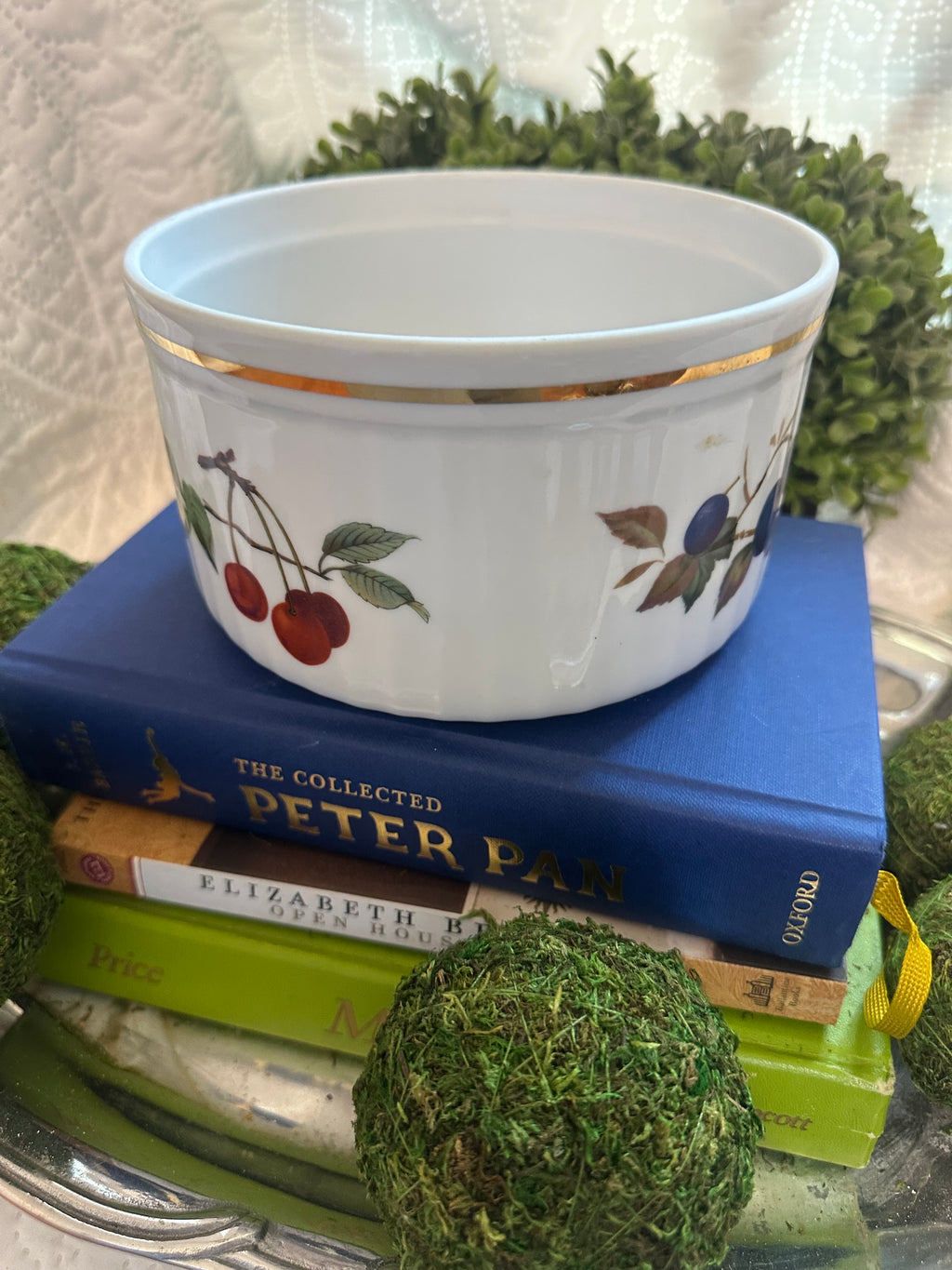 Evesham Gold Souffle Dish
